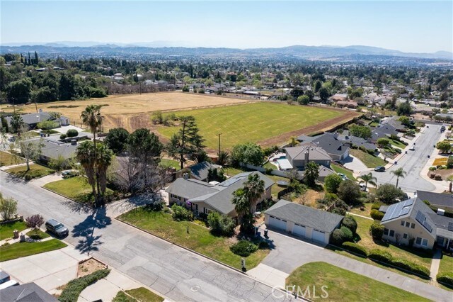 Building Photo - 11758 Grant Dr