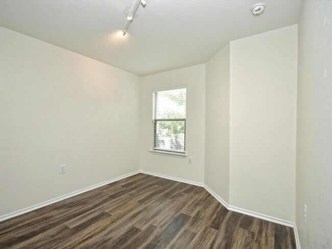 Building Photo - 6709 Sunderland Trail