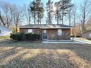 Building Photo - 609 Tipperary Dr