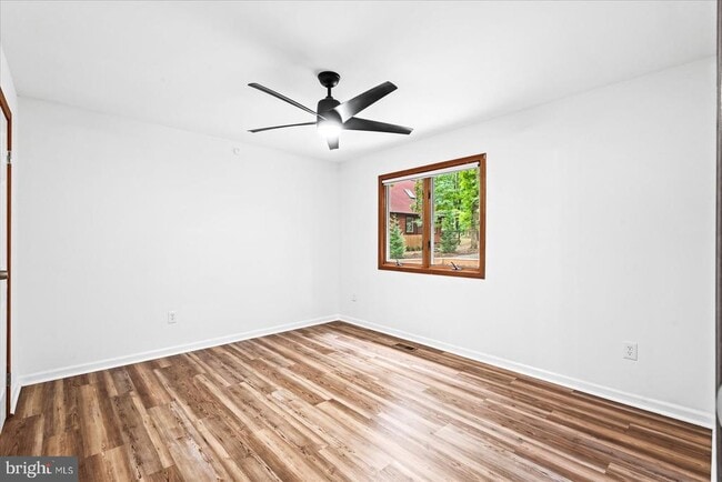 Building Photo - 65 Wades Run
