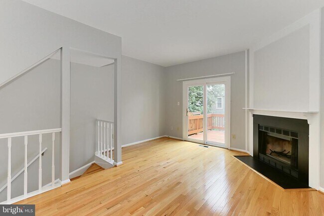 Building Photo - 11931 Redtree Way