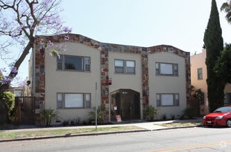 Building Photo - 1762 E 3rd St