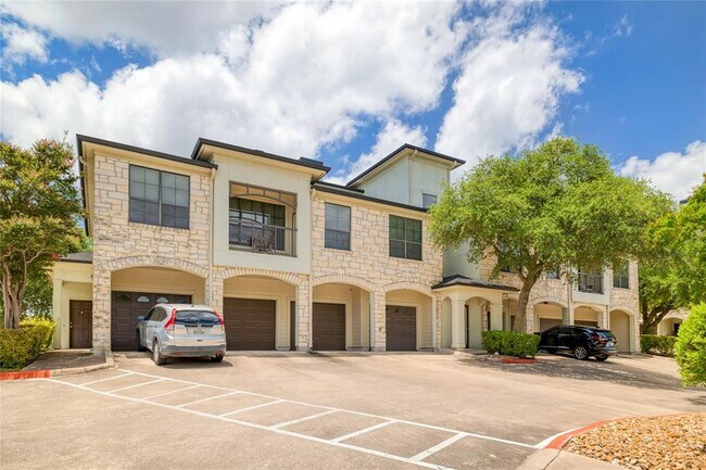 Building Photo - 7701 Rialto Blvd