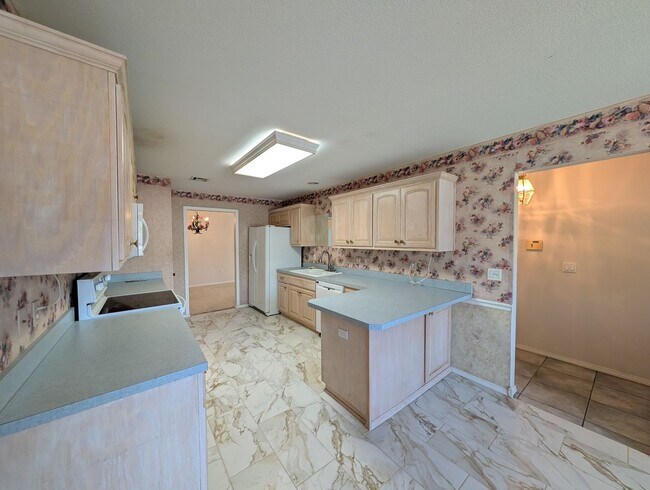 Building Photo - 6947 E 46th Pl
