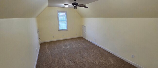 Building Photo - Beautiful Home with a full in law suite in Lewisville