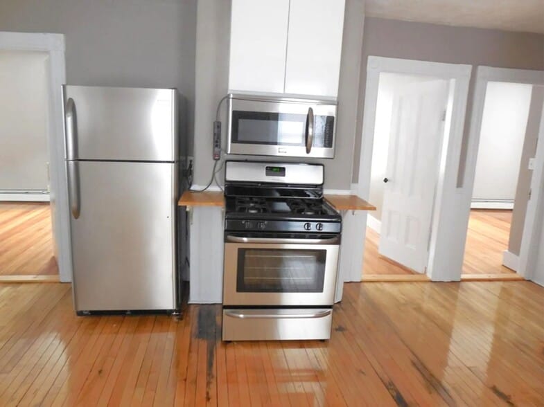 Building Photo - 103 Tell St