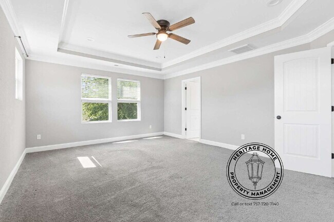 Building Photo - Charming 3-Bed Haven with 2.5 Baths in the Heart of Hampton!