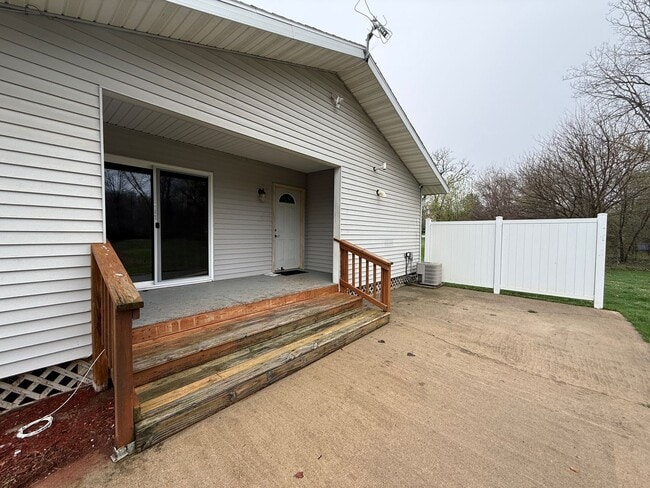 Building Photo - 3-Bedroom, 2-Bath Home on Acreage with Pond and Large Detached Garage