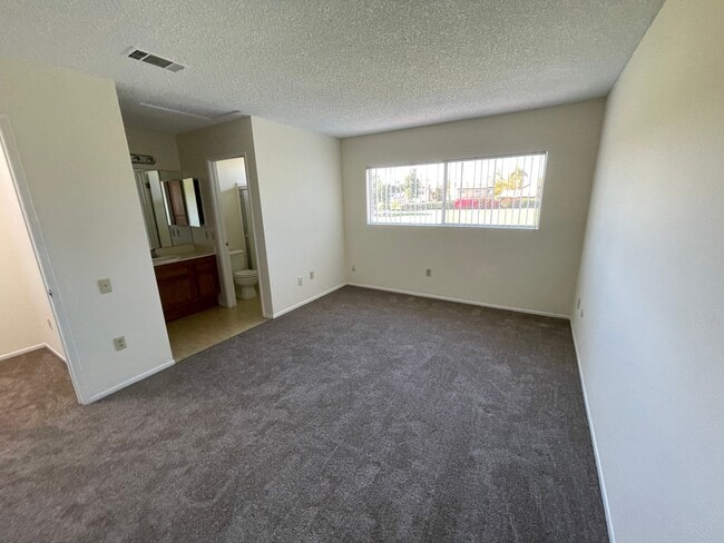 Building Photo - 3594 North Way