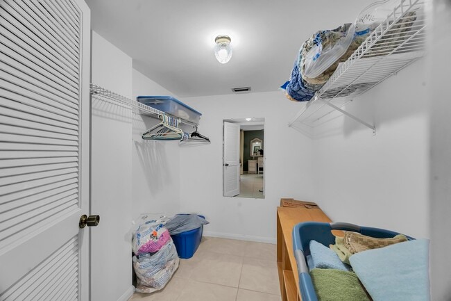 Building Photo - 3492 NE Causeway Blvd