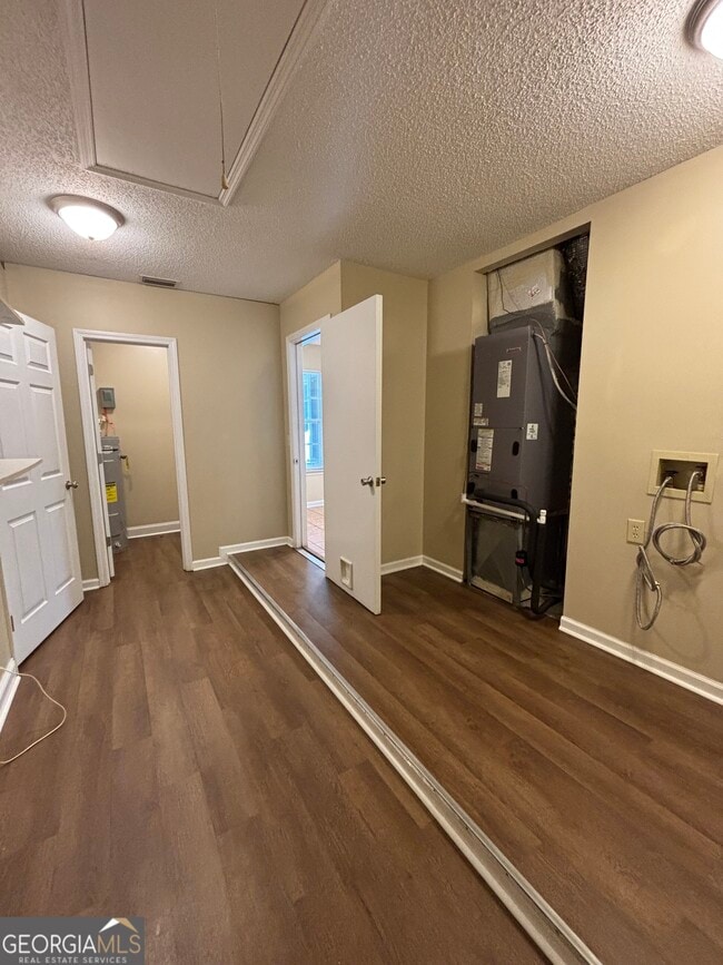 Building Photo - 107 Elliott Way