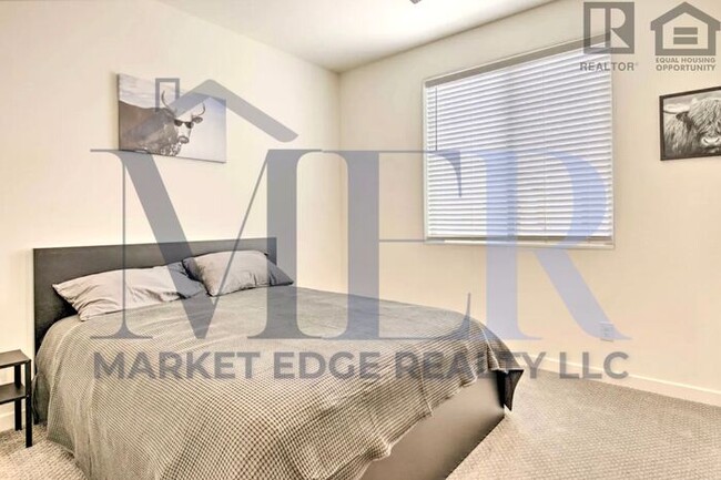 Building Photo - 2Bed/2.5Bath Town House at Kyrene/Chandler...