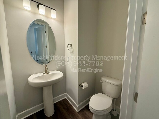 Building Photo - 10682 Aventura Dr