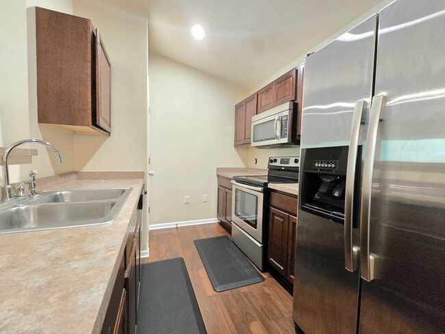 Building Photo - 5640 Irish Way