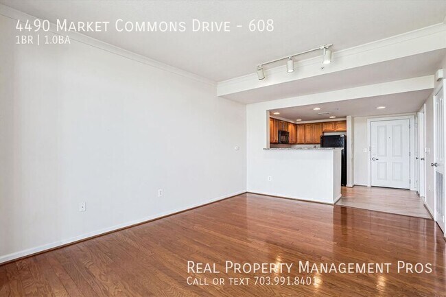 Building Photo - 4490 Market Commons Dr