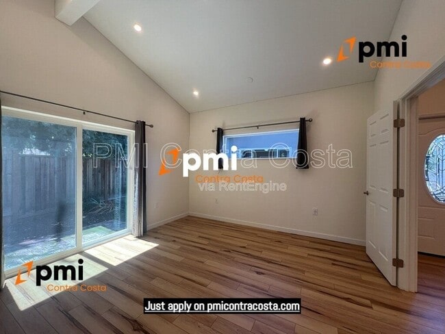 Building Photo - 1173 Las Juntas Way