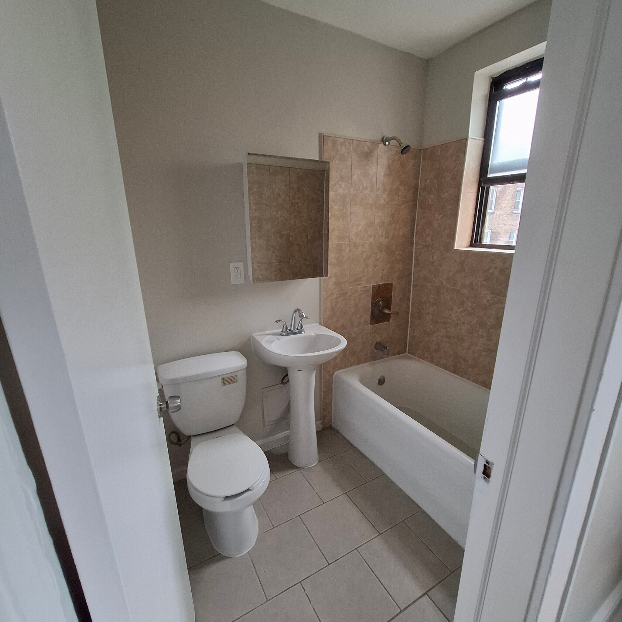 24 S Grove St C5 - 82 S Grove St