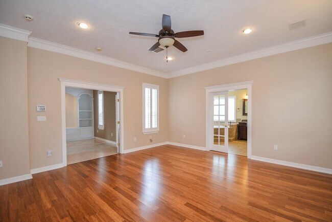 Building Photo - 2326 Walnut Bend Ln