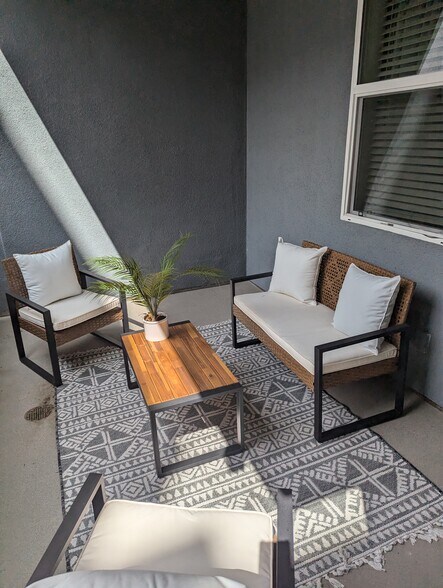 Building Photo - 7100 Playa Vista Dr
