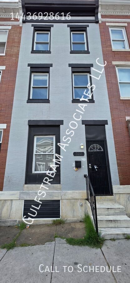 Primary Photo - 702 N Kenwood Ave