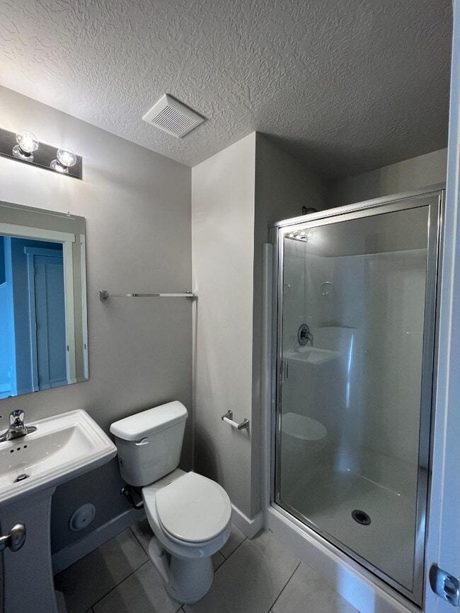 Building Photo - 983 W 420 S