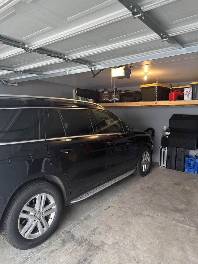 Building Photo - 6809 Pine Crest Trail S