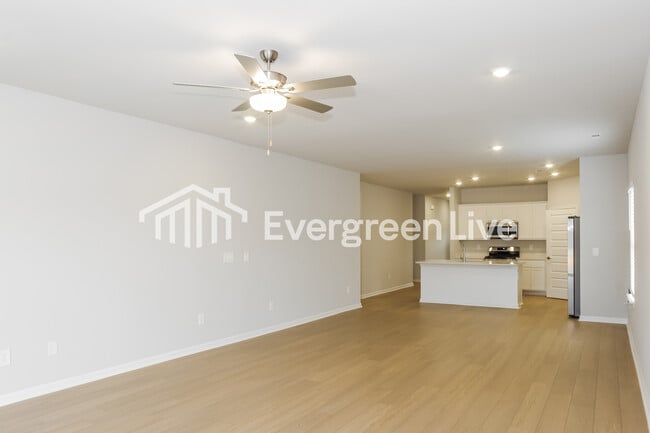 Building Photo - 160 Fenwick Pl