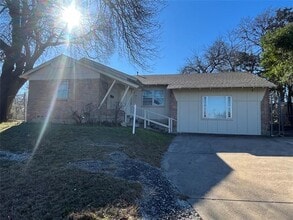 Building Photo - 1324 Whispering Trail