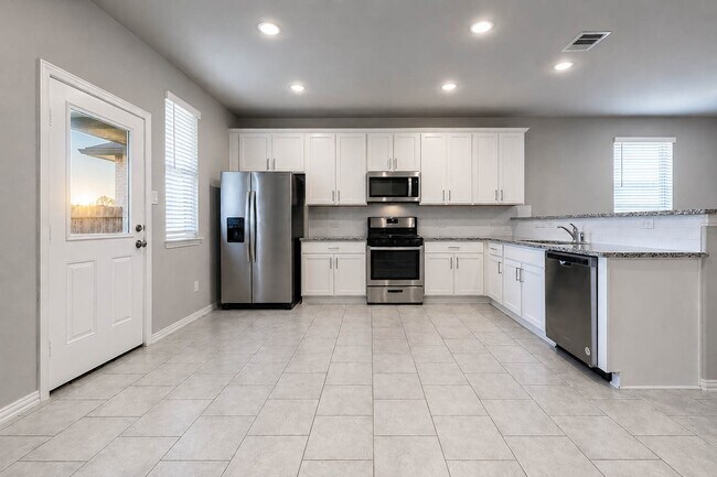 Building Photo - 7818 Grandstand Pkwy