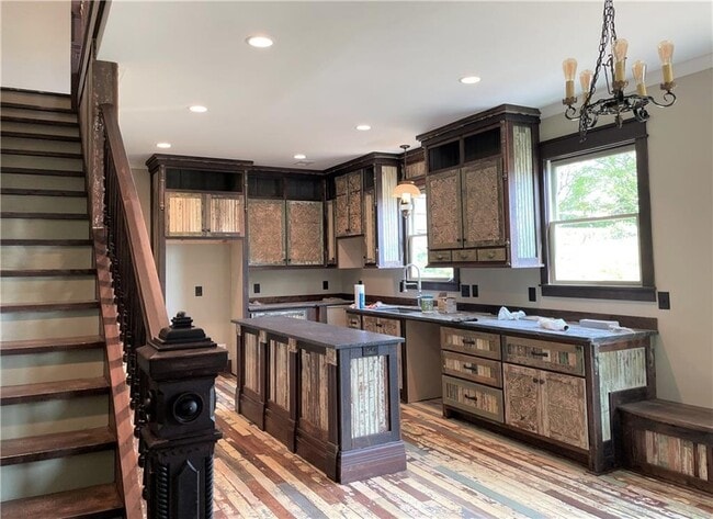 Building Photo - 185 W Moreno St