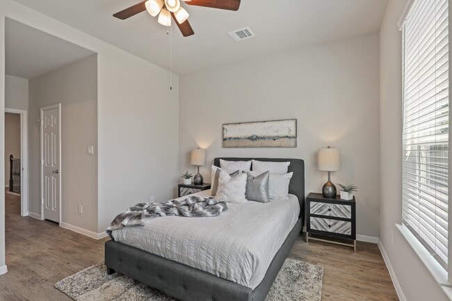 Building Photo - 13507 Axel Ln