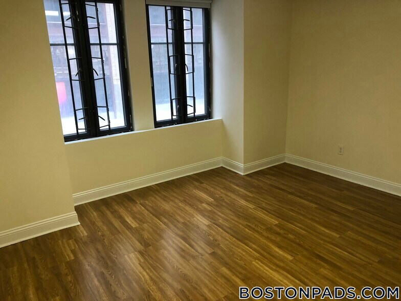 Building Photo - 62 Boylston St