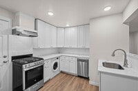 Building Photo - Freshly Remodeled 2 Bed, 1 Bath Home with Large Yard – Elkins, AR