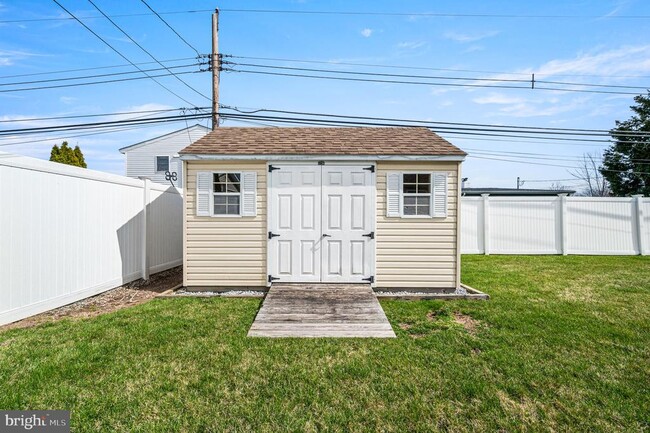 Building Photo - 34 Shepherd Ln