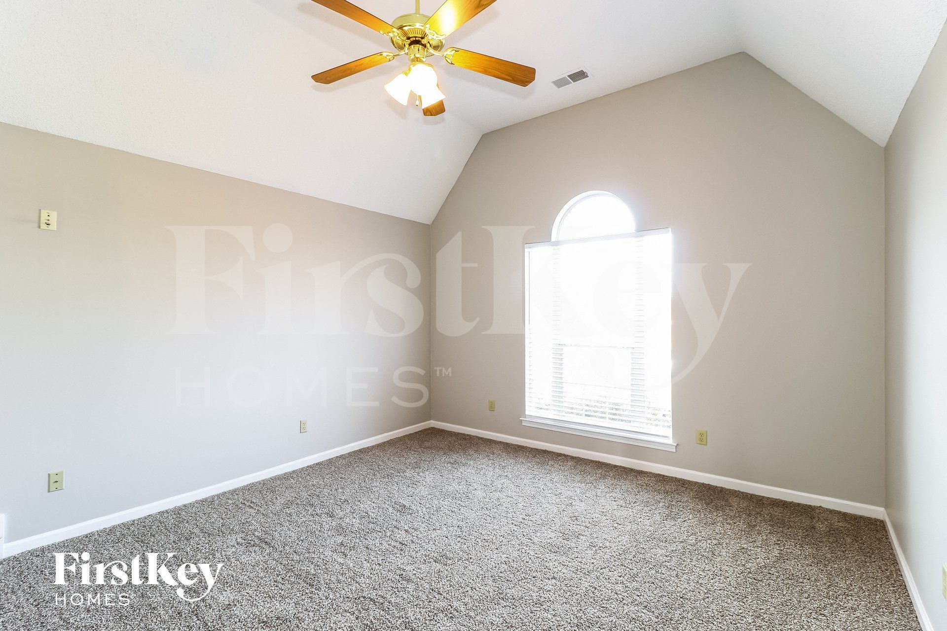 Building Photo - 7761 Shadow Hills Dr