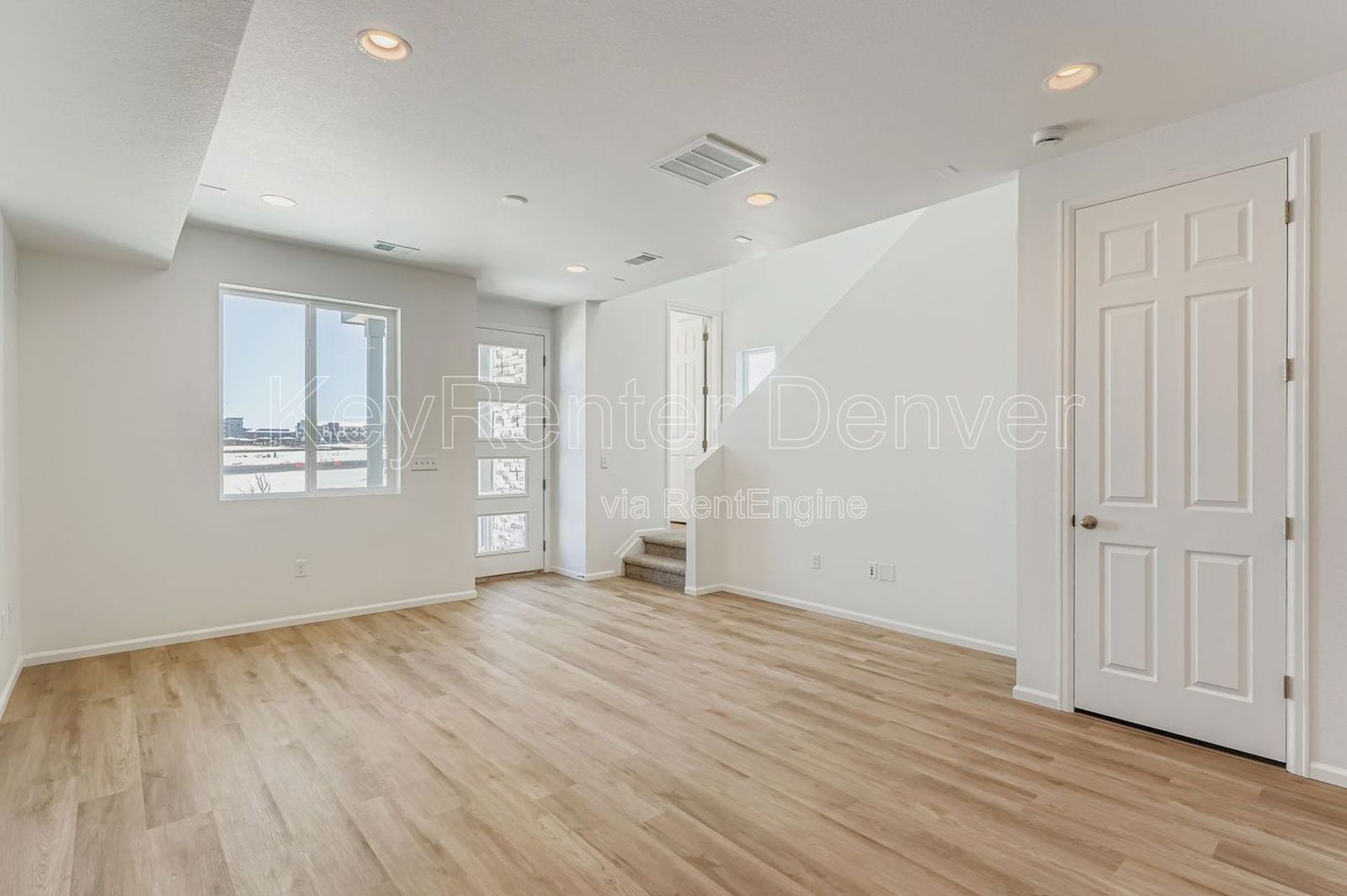 Building Photo - 6601 N Netherland St