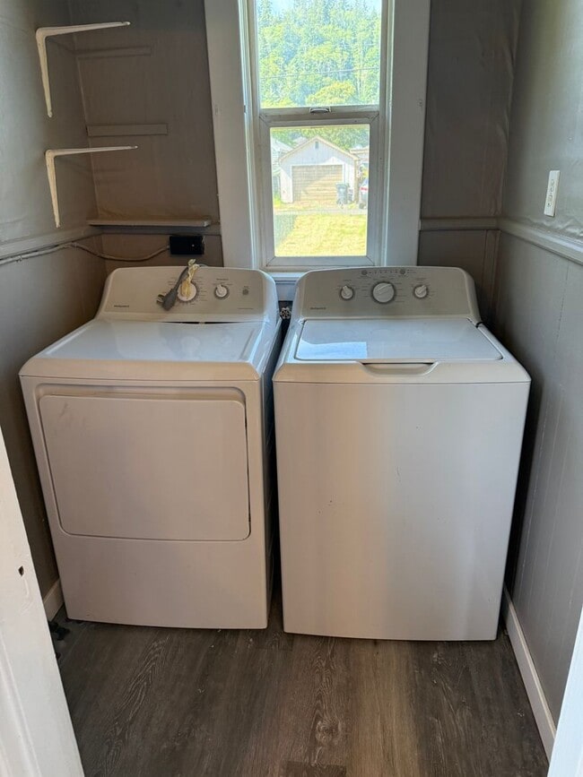 Building Photo - 3ba 1ba in Hoquiam