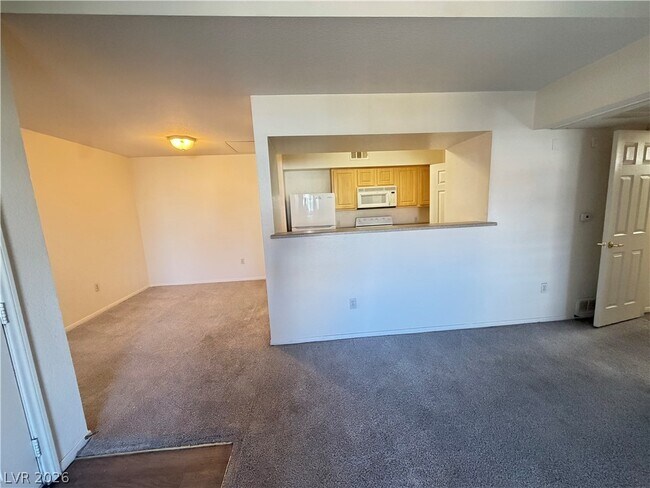Building Photo - 6955 N Durango Dr