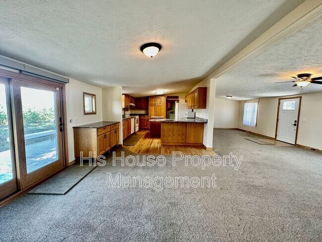 Building Photo - 13515 Weld County Rd 5