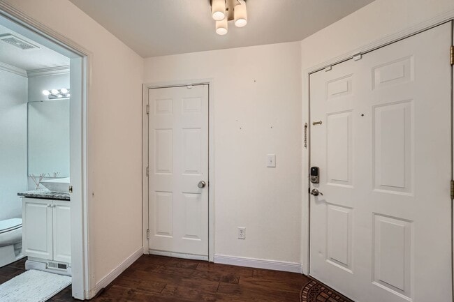 Building Photo - Ideally Located 3 Bed 3.5 Bath w/ Attached...