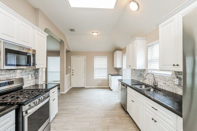 Building Photo - 5113 Orange Blossom Ct