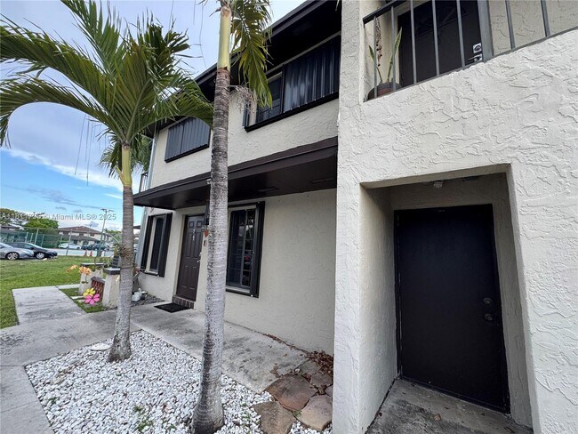Building Photo - 13953 SW 46th Terrace