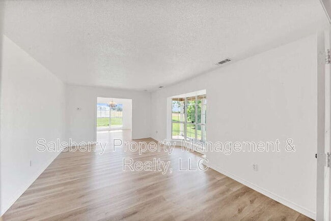 Building Photo - 13264 Jackson Rd