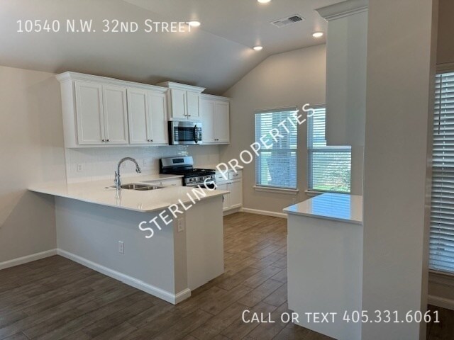 Building Photo - 10540 NW 32nd St