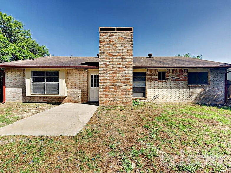 Building Photo - 6515 Ridge Cir Dr