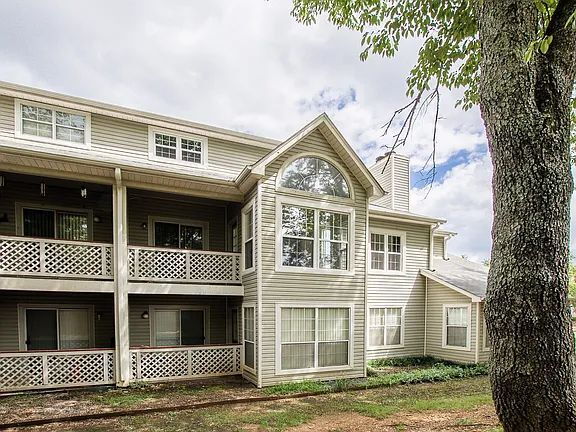 Building Photo - 1014 Stones Throw Dr NW