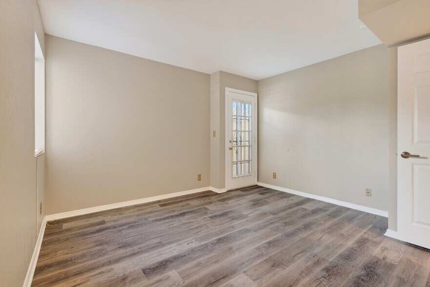 Building Photo - 4255 33rd St