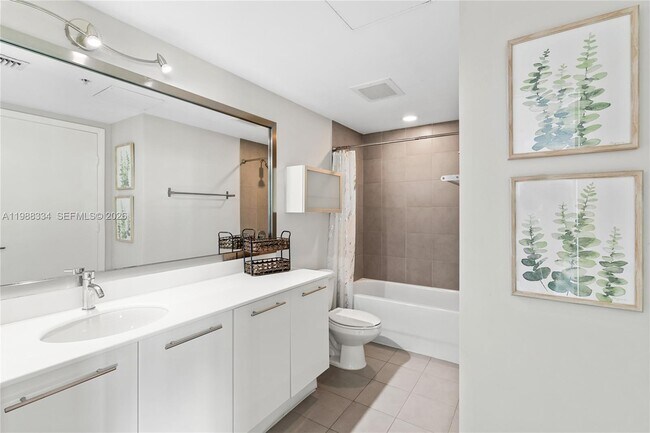 Building Photo - 92 SW 3rd St