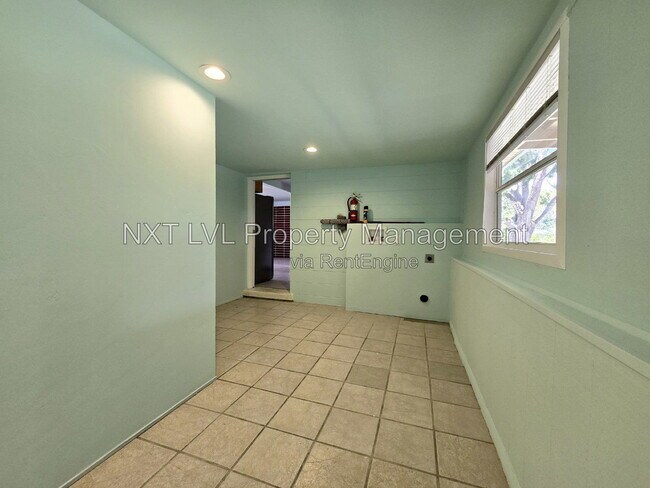 Building Photo - 69 E Mariana Ave