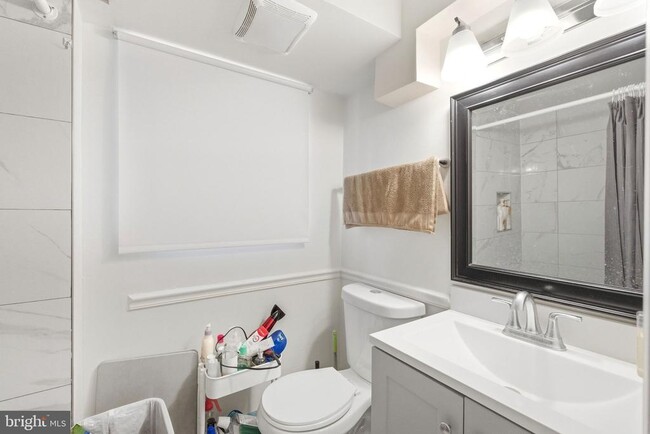 Building Photo - 7810 Kalorama Rd